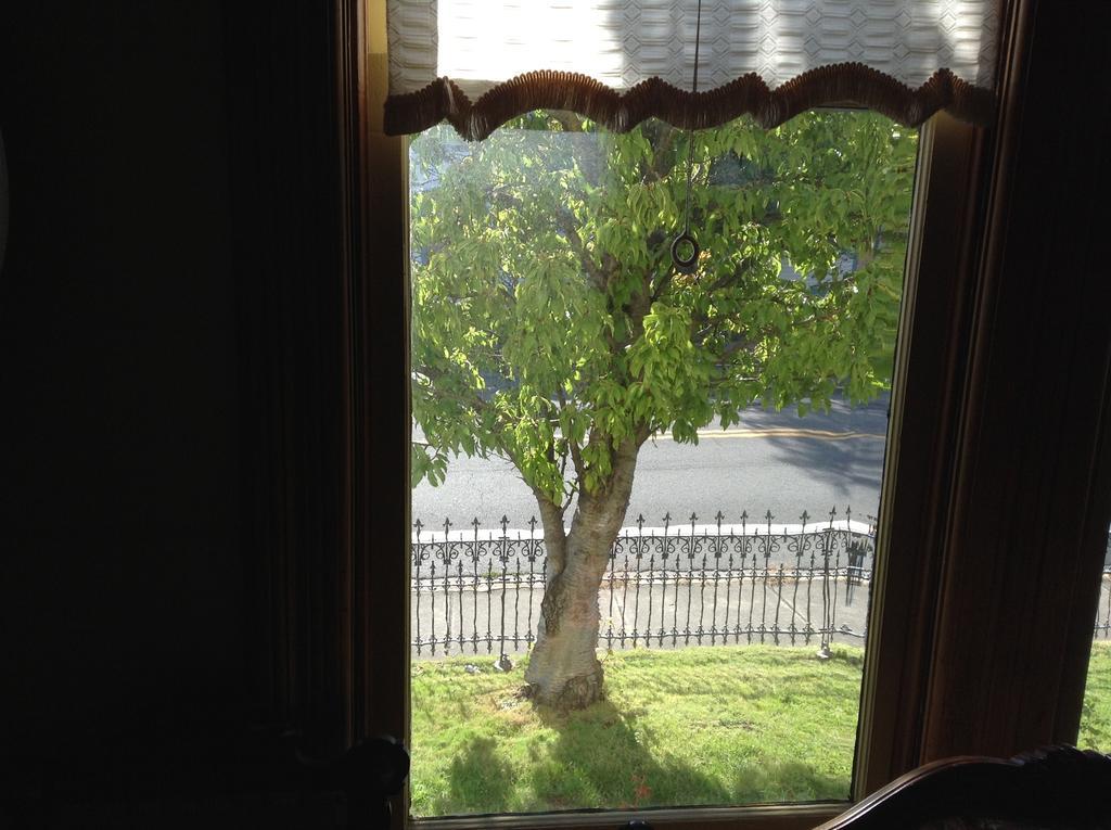 Waverly Cottage Medford Room photo
